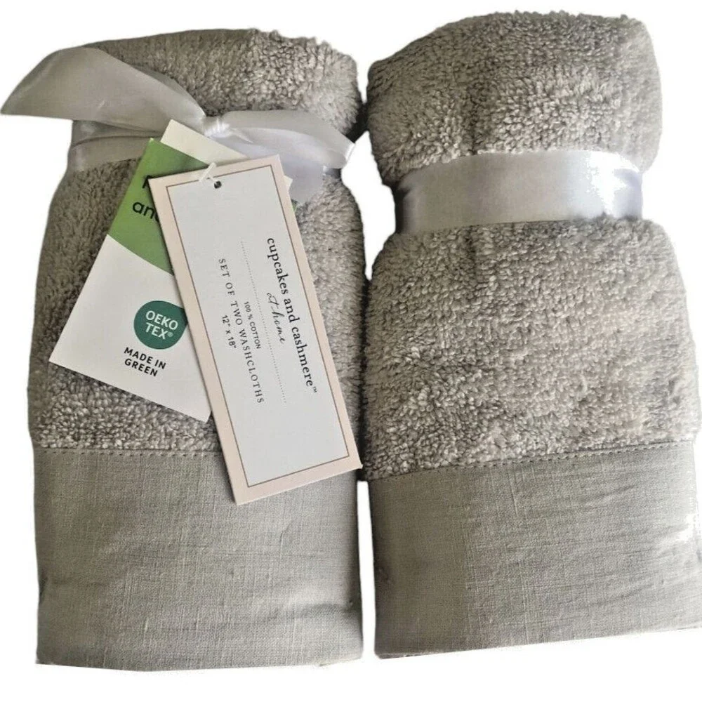 cupcakes and cashmere Fingertip Towels Light Gray Solid Border Set of 2